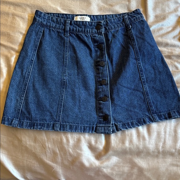 Mid Rise / High Rise Shortie Denim Shorts - Picture 7 of 11